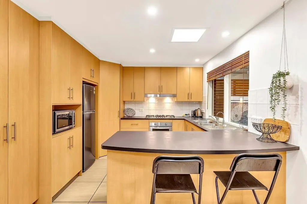 Bayside Bungalow Glenelg 0*,  Australia
